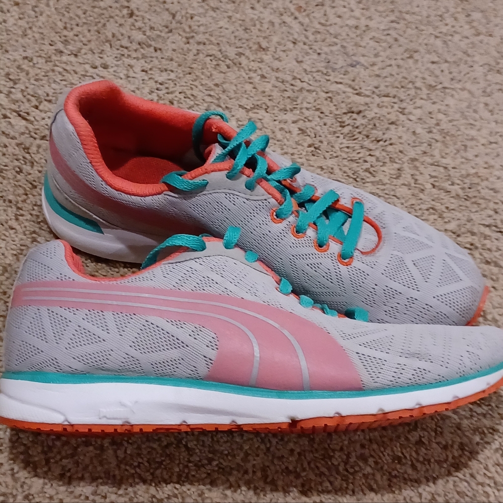 Puma Narita V2 Women's Gray/ Pink Athletic Shoes 187218-05 Size 6.5